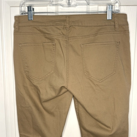 EUC No Boundaries Khaki Jeans - Picture 5 of 5